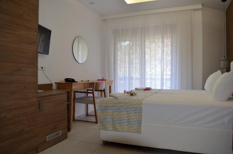 Fevro Hotel Agia Galini  Ngoại thất bức ảnh