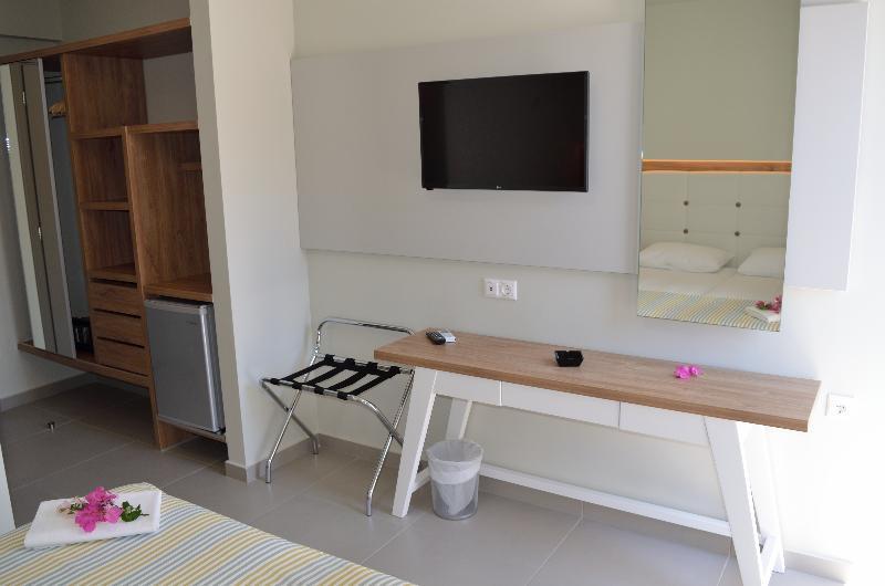 Fevro Hotel Agia Galini  Ngoại thất bức ảnh